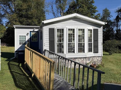 /international/us/46-monarch-court-middlebury-vt-110110405612/