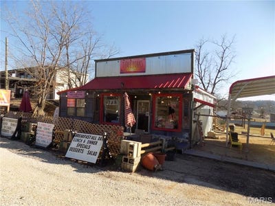 /international/us/32992-33010-highway-21-lesterville-mo-110105884975/
