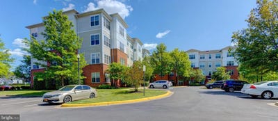 /international/us/14241-kings-crossing-blvd-108-boyds-md-110108576928/