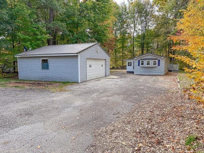 /international/us/987-w-maplecrest-drive-sanford-mi-110120411184/