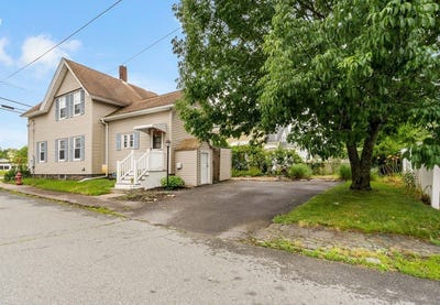 /international/us/158-school-st-taunton-ma-110100840592/