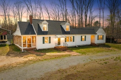 /international/us/1324-noblin-farm-road-clarksville-va-110106552197/