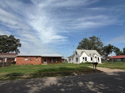 /international/us/1717-east-avenue-wellington-tx-110109109775/