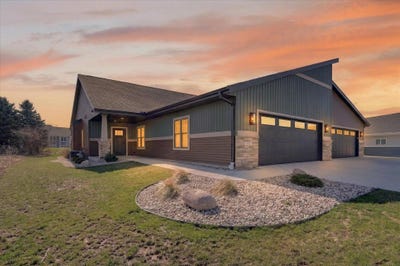 /international/us/3751-newcastle-drive-janesville-wi-110108252072/