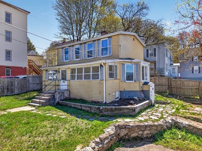 /international/us/40-moran-st-gardner-ma-110107571206/