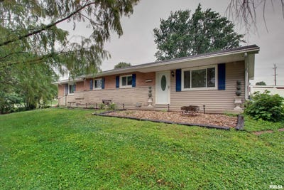 /international/us/2313-lyn-road-quincy-il-110108641369/