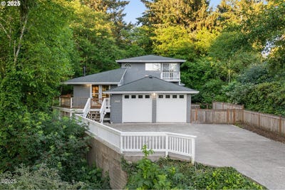 /international/us/140-se-bayview-ave-depoe-bay-or-110100631485/