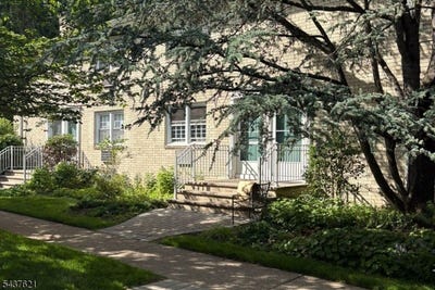 /international/us/470-valley-rd-montclair-twp-nj-110108585897/