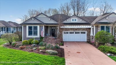 /international/us/605-ibis-circle-east-lansing-mi-110107517829/