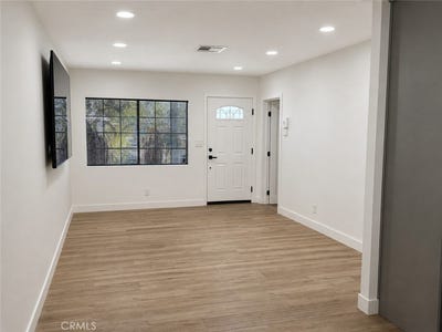 /international/us/11931-molette-street-norwalk-ca-110108814646/