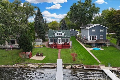 /international/us/37821-n-douglas-lane-lake-villa-il-110110322460/