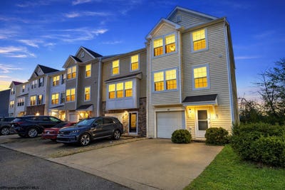 /international/us/201-birds-eye-view-drive-morgantown-wv-110107073528/