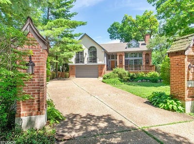 /international/us/1551-edgewood-road-lake-forest-il-110107732950/