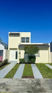 /international/us/4300-w-10th-court-hialeah-fl-110108109895/