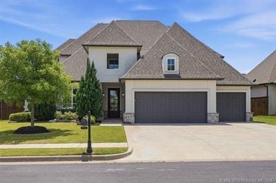 /international/us/714-w-110th-street-s-jenks-ok-110108397636/