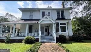 /international/us/74-spring-street-newnan-ga-110108478851/