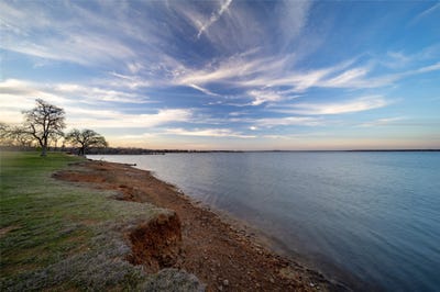 /international/us/500-waters-edge-drive-lake-dallas-tx-110107712406/