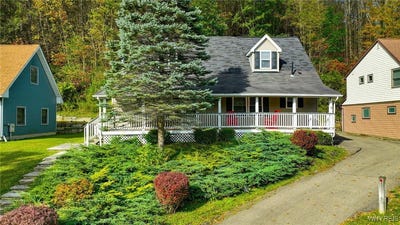 /international/us/8-van-buren-place-ellicottville-ny-110100802773/
