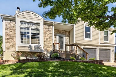 /international/us/290-w-westhoff-place-gardner-ks-110107542392/
