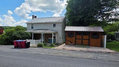 /international/us/124-church-street-robertsdale-pa-110119536224/