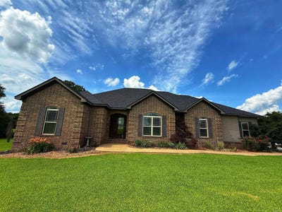 /international/us/70-gates-lane-batesville-ar-110100425533/