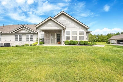 /international/us/8039-farm-crossing-circle-powell-oh-110108139026/