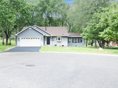 /international/us/4705-karen-circle-minnetonka-mn-110099678488/