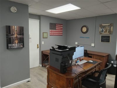 /international/us/1725-edison-lobby-a-bronx-ny-110101176897/