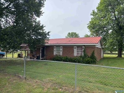 /international/us/135-willoughby-drive-new-hope-al-110099596578/