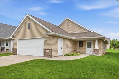/international/us/169-summerset-lane-se-hutchinson-mn-110108724284/