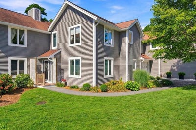 /international/us/6-aspen-road-bourne-ma-110110068119/