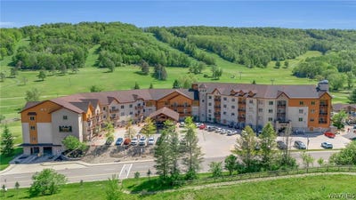 /international/us/6447-holiday-valley-road-ellicottville-ny-110108781624/