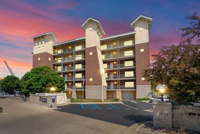 /international/us/815-e-wells-street-south-haven-mi-110100347109/