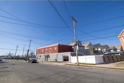 /international/us/1115-mcclyman-street-schenectady-ny-110107209474/