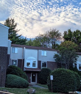 /international/us/7-padanaram-road-danbury-ct-110108142989/