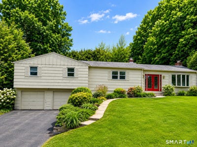 /international/us/68-heritage-drive-naugatuck-ct-110108551970/