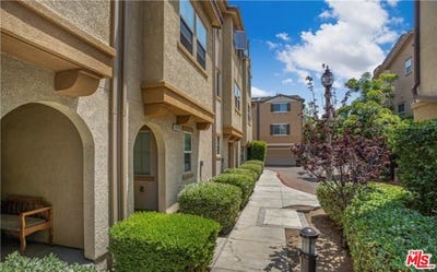 /international/us/14120-w-willow-ln-van-nuys-ca-110120084856/