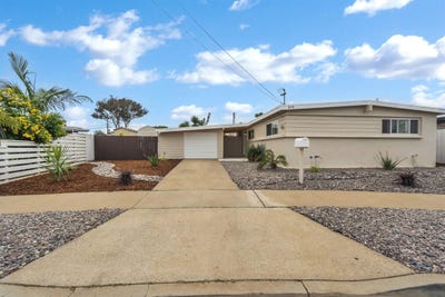 /international/us/858-hickory-imperial-beach-ca-110108580303/