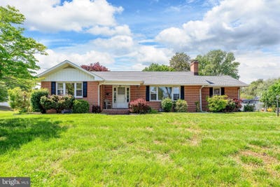 /international/us/405-lakelawn-drive-milford-de-110106696413/