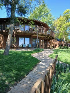 /international/us/76-lakeview-circle-alma-ks-110106770255/