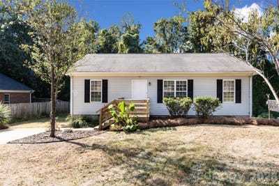 /international/us/814-king-arthur-drive-gastonia-nc-110106768545/