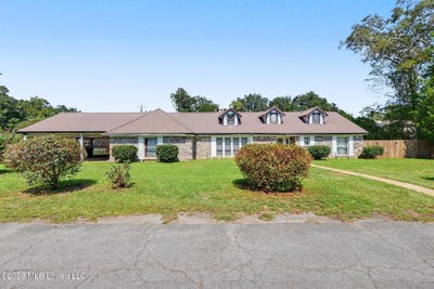 /international/us/2186-mill-street-extension-lucedale-ms-110119992816/