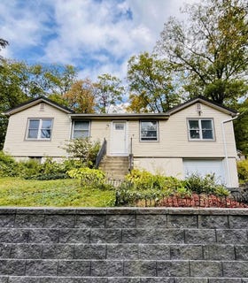 /international/us/4-northside-lane-greenwood-lake-ny-110095180622/