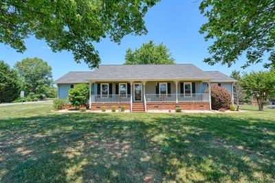 /international/us/241-mason-drive-inman-sc-110108167455/