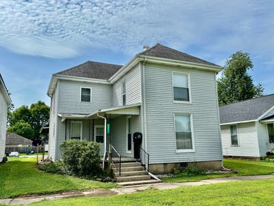 /international/us/321-w-2nd-street-mount-carmel-il-110101049551/?lang=en