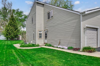 /international/us/27w032-cooley-avenue-winfield-il-110107778494/