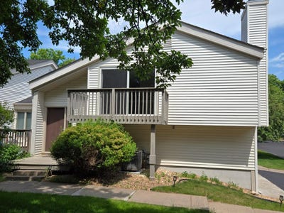 /international/us/361-elan-court-woodbury-mn-110108752309/