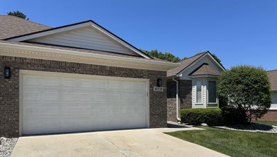 /international/us/673-w-snowbird-circle-saint-clair-mi-110108499961/