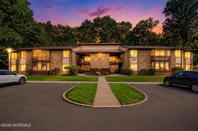 /international/us/125-amberly-drive-manalapan-nj-110108915711/