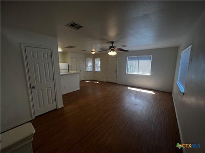 /international/us/125-cedar-grove-san-marcos-tx-110107668475/